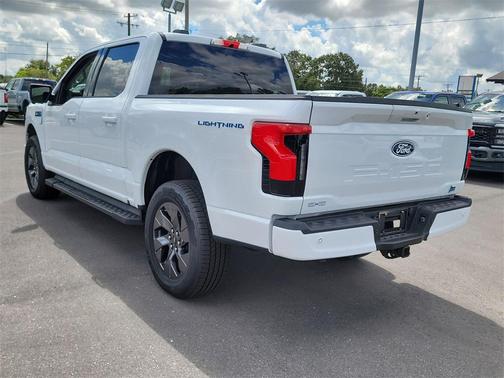 2025 Ford F-150 Lightning Flash