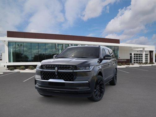 Infinite Black Metallic Clearcoat 2026 Lincoln Navigator Reserve