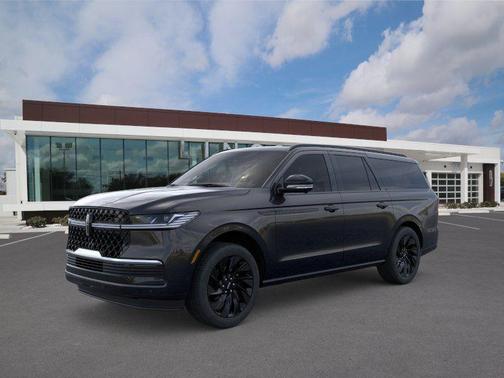 Infinite Black Metallic Clearcoat 2026 Lincoln Navigator Reserve