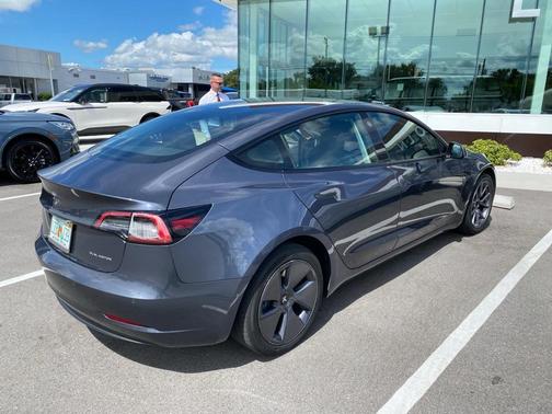2022 Tesla Model 3 Long Range