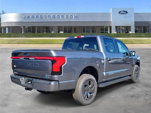 2025 Ford F-150 Lightning LARIAT