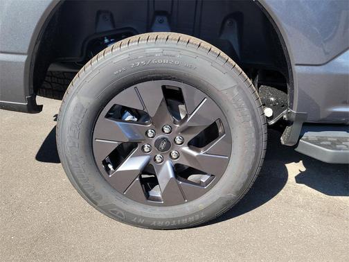 2025 Ford F-150 Lightning LARIAT