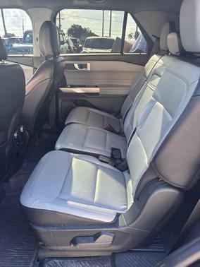 Agate Black Metallic 2021 Ford Explorer XLT