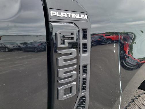 2026 Ford F-250 Platinum