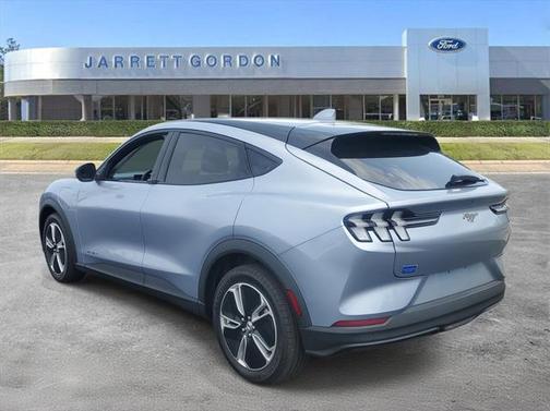 2022 Ford Mustang Mach-E Select