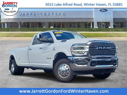 2022 RAM 3500 Laramie Crew Cab 4x4 8' Box