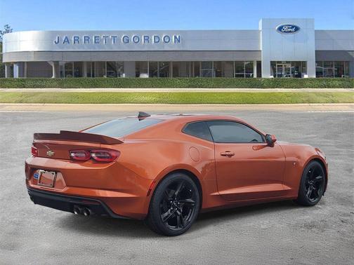 Vivid Orange Metallic 2023 Chevrolet Camaro 1LT
