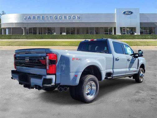 2026 Ford F-350 Platinum