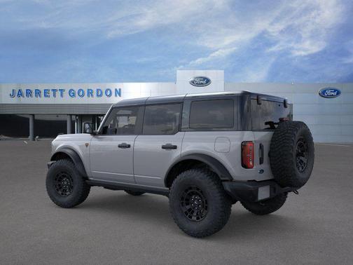 Avalanche Gray 2026 Ford Bronco Badlands
