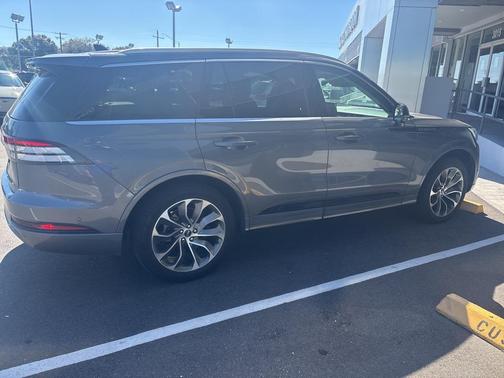 2022 Lincoln Aviator Black Label Grand Touring AWD