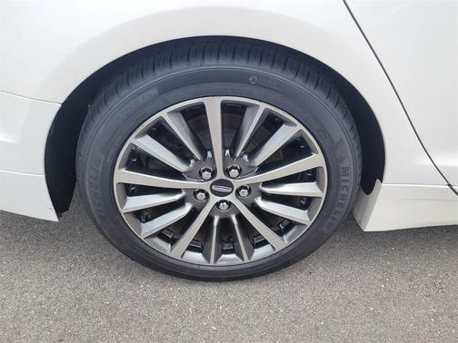 2018 Lincoln MKZ Select