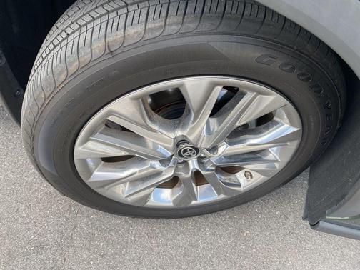 2024 Toyota Highlander Limited