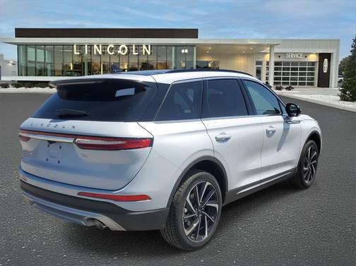 2025 Lincoln Corsair Reserve