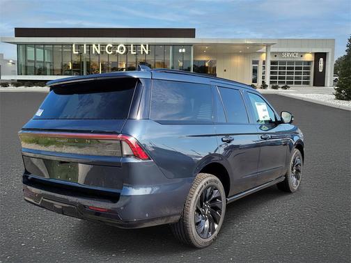 2025 Lincoln Navigator Reserve
