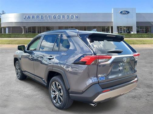 2025 Toyota RAV4 Hybrid SE