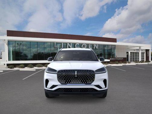 Pristine White Metallic Tri-Coat 2026 Lincoln Aviator Premiere