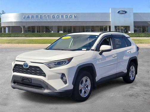 Super White 2019 Toyota RAV4 Hybrid XLE