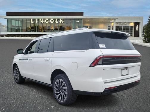 2025 Lincoln Navigator Black Label