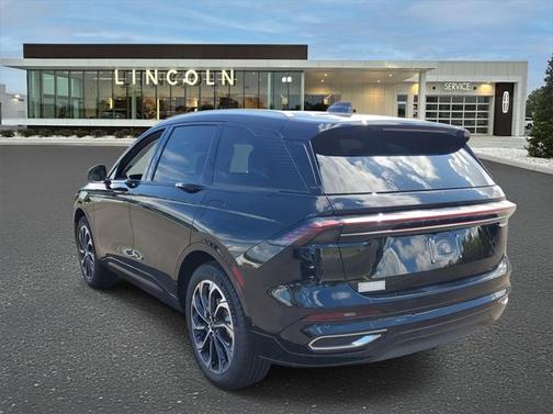 2025 Lincoln Nautilus Reserve