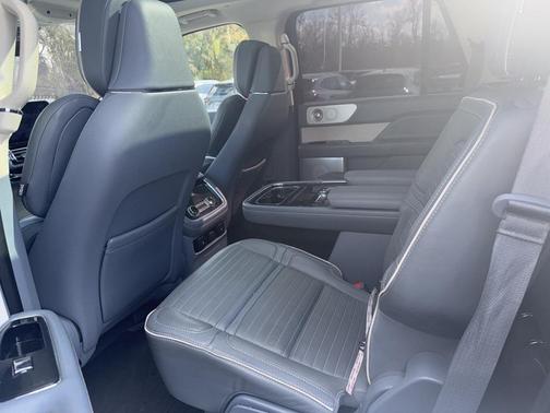 2018 Lincoln Navigator Black Label