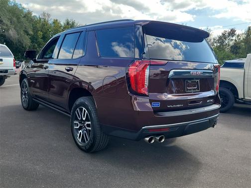 2023 GMC Yukon 4WD AT4