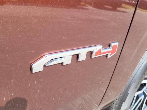 2023 GMC Yukon 4WD AT4