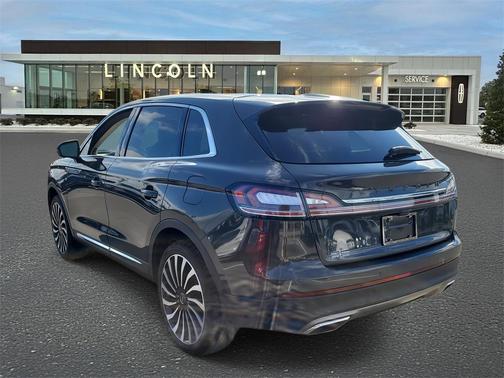 2022 Lincoln Nautilus Black Label