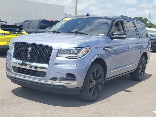 Chroma Crystal Blue Metallic Premium Colorant 2024 Lincoln Navigator Black Label