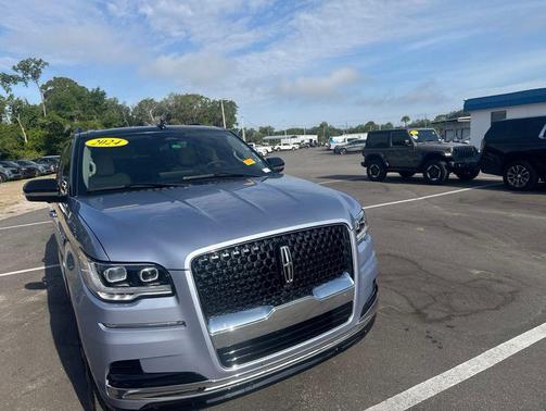 Chroma Crystal Blue Metallic Premium Colorant 2024 Lincoln Navigator Black Label