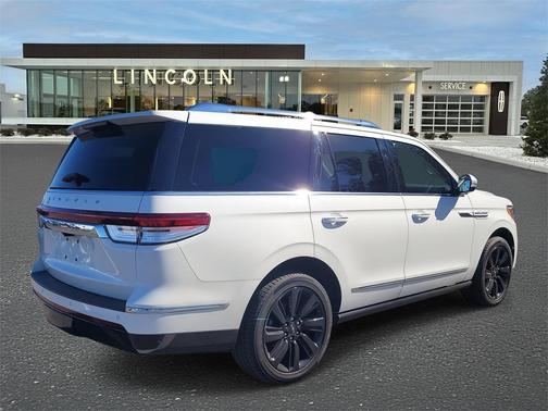 2023 Lincoln Navigator Reserve