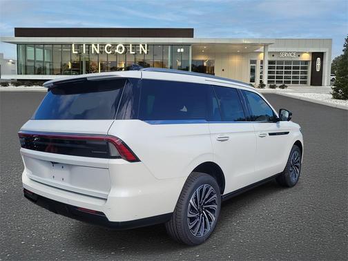 2025 Lincoln Navigator Black Label