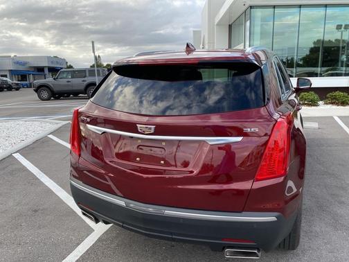 2017 Cadillac XT5 Luxury