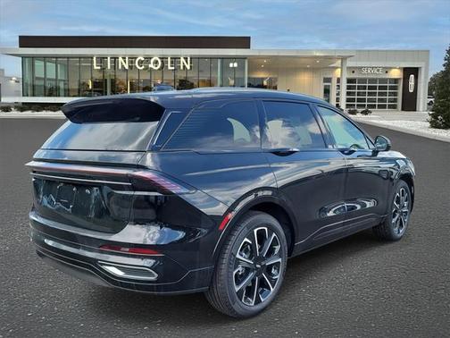 2025 Lincoln Nautilus Reserve