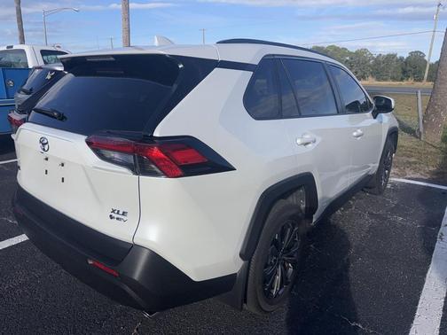 2025 Toyota RAV4 Hybrid XLE Premium