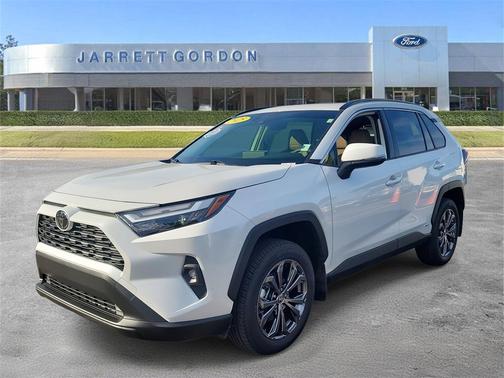2025 Toyota RAV4 Hybrid XLE Premium
