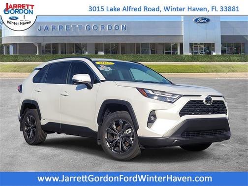 2025 Toyota RAV4 Hybrid XLE Premium