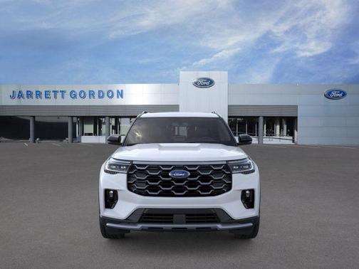 Space White Metallic 2026 Ford Explorer Platinum