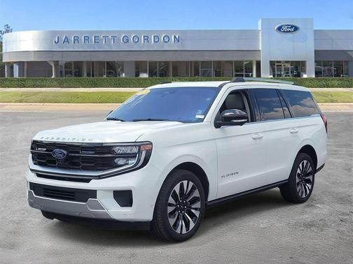 Star White Metallic Tri-Coat 2025 Ford Expedition Platinum