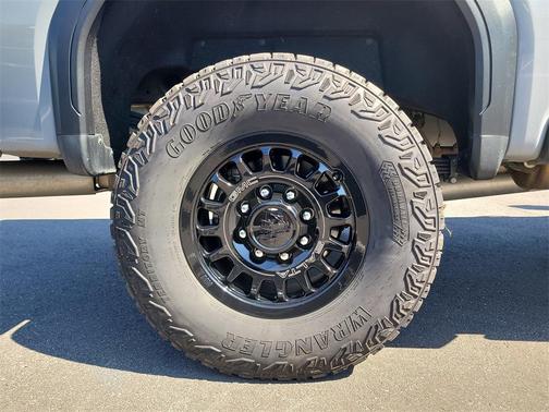 2024 GMC Sierra 2500 AT4X