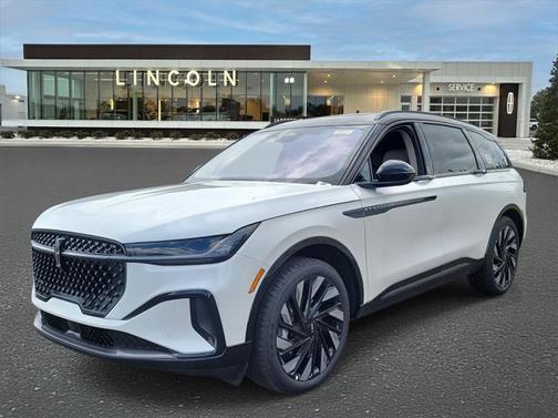 2025 Lincoln Nautilus Reserve