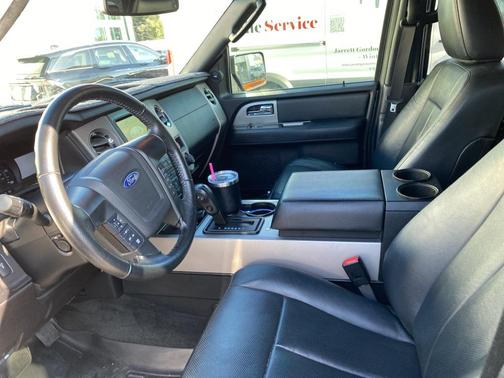 2017 Ford Expedition XLT