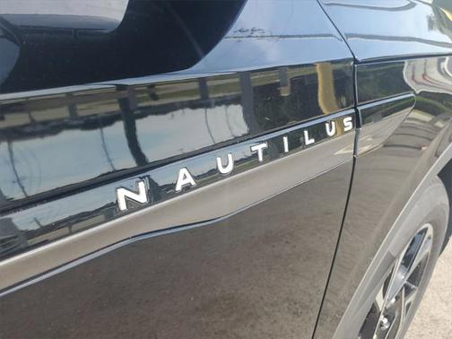 2025 Lincoln Nautilus Premiere