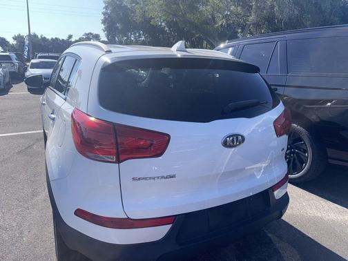 Clear White 2015 Kia Sportage EX