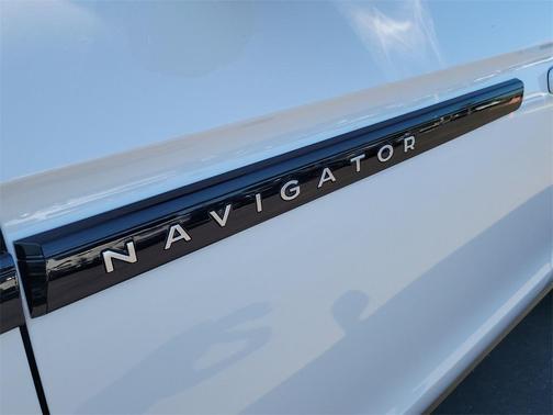 2025 Lincoln Navigator Black Label
