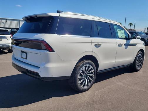 2025 Lincoln Navigator Black Label