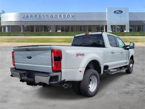 2026 Ford F-350 XLT