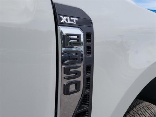 2026 Ford F-350 XLT