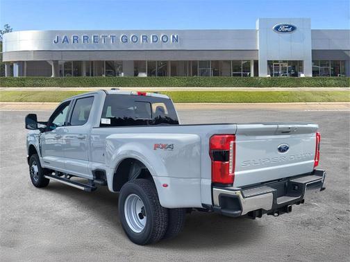 2026 Ford F-350 XLT
