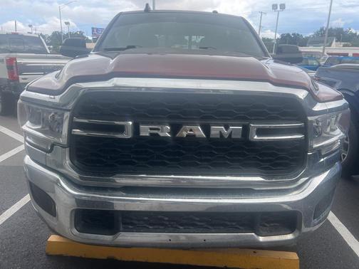 2022 RAM 2500 Tradesman Crew Cab 4x4 6'4' Box
