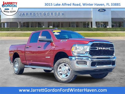 2022 RAM 2500 Tradesman Crew Cab 4x4 6'4' Box